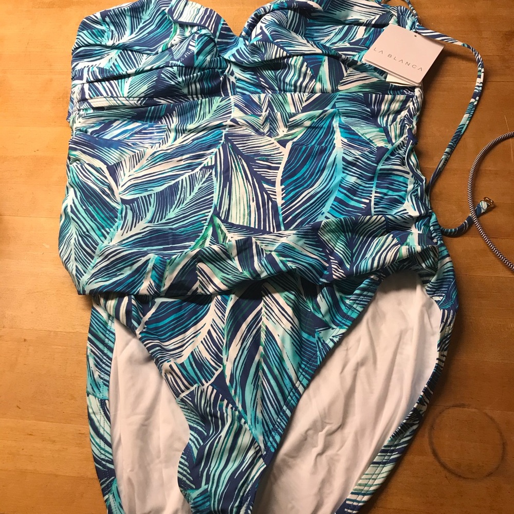 La Blanca size 16 swim suit. Brand new with tags!